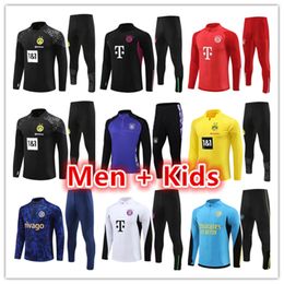 2023 2024 Bayern München voetbalspaanpakketten 23 24 25 Sane Kane Soccer Jersey Kids Bayern Soccer Training Pak Tracksuits Survetement Foot Chandal Jogging Kit