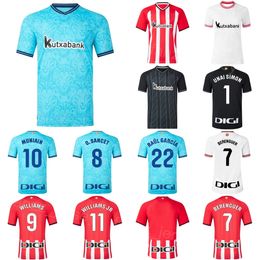 2023 2024 Clubteam 8 SANCET voetbalshirt 17 BERCHICHE 3 VIVIAN 4 PAREDES 7 BERENGUER 10 MUNIAIN 18 DE MARCOS 9 WILLIAMS 12 GURUZETA VESGA voetbalshirttenues BiErBaE