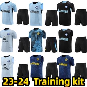 2023 2024 Inter CHÁNDAL Camiseta de fútbol LUKAKU MILANS Traje de entrenamiento 23 24 MILAN camiseta DE FOOT Camiseta de fútbol para hombre Mangas Camiseta deportiva Camiseta deportiva Conjunto de entrenamiento