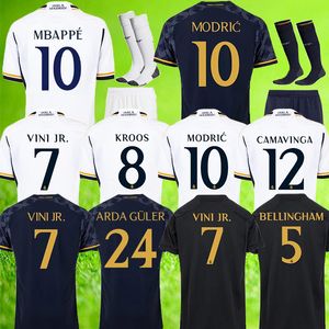 2023 2024 MBAPPE BELLINGHAM VINI JR Maillots de football Tchouameni Chemise de football Real Madrids CAMAVINGA Rodrygo MODRIC hommes enfants kit chaussettes de qualité supérieure uniformes