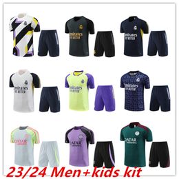 2023 2024 Real Madrid Hombres y niños Jerseys de fútbol de manga corta Capas de entrenamiento de fútbol Fútbol Shortswear Kit 23 24 Mans Jersey Polo Juez de jersey de jogging