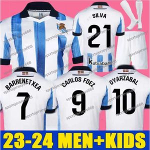 2023 2024 Real Sociedad Soccer Jerseys Hommes Ensemble Enfants Kit BARRENE MERINO CARLOS FDEZ OYARZABAL PRENDRE SORLOTH SIA Chemises de football T 23 24 _Jersey