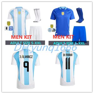 2024 Argentinas voetbaltruien Men Kit 24/25 Copa America 3 Stars 2025 National Team Cup Home Away Men Football Set en Socks di Maria Lautaro J.Alvarez Kits