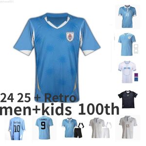 2023 2024 Uruguay Voetbalshirts 10e L.SUAREZ E.CAVANI Thuis weg N.DE LA CRUZ Nationaal team G.DE ARRASCAETA F.VAERDE R.ARAUJO R.BENTANCUR retro 2010 Forlan Football LN5R