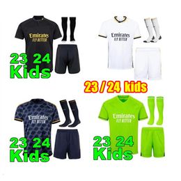 2023 2024 VINI JR Maillot de football BELLINGHAM Real MadridS Maillots de football Kits de football pour enfants VALVERDE TCHOUAMENI ALABA MODRIC RODRYGO Quatrième maillot de football Sportswear