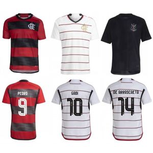 2023/24 Flamengo Soccer Jersey 2024 E. RIBEIRO THIAGO MAIA PEDRO MATHEUZINHO Camiseta de fútbol para hombre GABI DE ARRASCAETA DAVID LUIZ B.HENRIQUE Uniforme Kit para niños