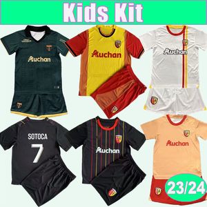 2023 24 RC Lens Kids Kit Soccer Jerseys FOFANA SOTOCA MEDINA BOURA GRADIT Home Away 3ème éditions spéciales Cup Jersey Costume pour enfants Chemises de football à manches courtes