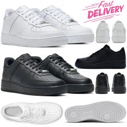 Chaussures de créateurs AF1 Baskets Chaussures pour hommes 1S Baskets basses Plate-forme Triple Blanc Noir Classique Casual Luxe Skateboarding Chaussure Campus Walk 1 Sports Outdoor Sneaker