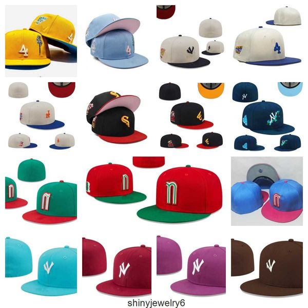 2023 Diseñador para adultos Sombreros ajustados Snapbacks Hat Gorras de fútbol de béisbol ajustables Todo el equipo Color azul rojo Deportes al aire libre Bordado plano Gorros cerrados Gorra flexible