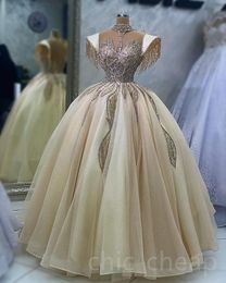2023 avril ASO EBI Lace à paillettes Quinceanera Robes Sheer Neck Ball Robe Champagne Prom Prom Party Pageant Robes d'anniversaire Hobe ZJ0235