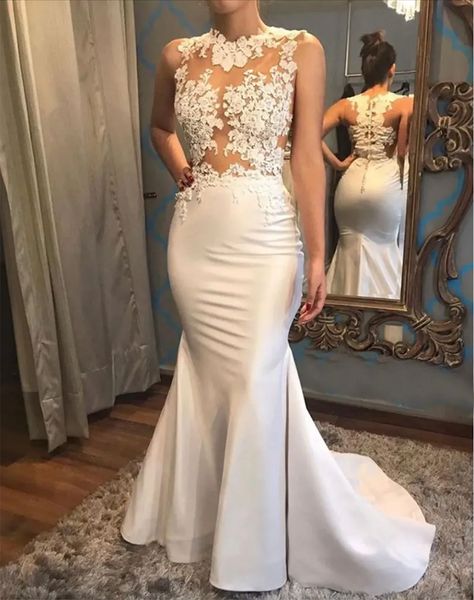 2023 Vestidos de novia de sirena árabe Joya simple Cuello Ilusión Apliques de encaje Satén Vestidos de novia formales largos Barrido de tren Botón Atrás