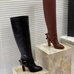 2023 Botas de mujer de otoño e invierno de grado medio a alto, elegantes, elegantes, delgadas, con tacones gruesos, botas de piel de vaca de alta calidad, suela de cuero