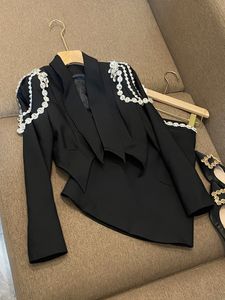 2023 Otoño Negro Color sólido Rhinestone Conjuntos de vestido de dos piezas Manga larga Cuello de solapa Blazers con cuentas Top con bolsillos Conjunto de falda corta Trajes de dos piezas O3N022246