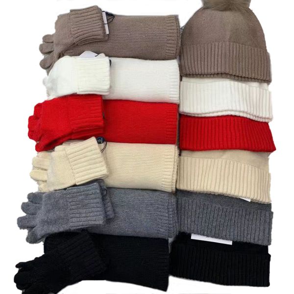 Chapeau en laine, écharpe, gants, ensemble trois pièces, boule de poils de renard, chapeau froid, à la mode et chaud, automne hiver 2023