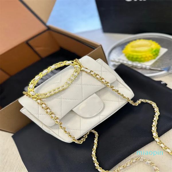 2023-Bolsas Clásico Retro Cuadrado Bolso gordo Anillo superior Mango de diamante Cadena de metal Hombro Negro Alta calidad Cuero genuino Solapa Mini Mensajero de lujo 17 cm