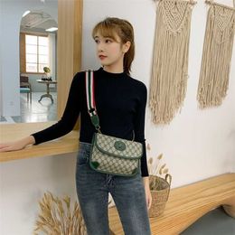2023 Sacs Outlet Online Sole par Designer Nouveau sac pour femmes Mode Simple Sac à bandoulière simple Sac à main tête Purse330t