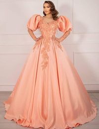 2023 baljurk Quinceanera jurken bruidsjurken prachtige perzik satijnen lieverd lange mouwen kanten appliques zoete 16 jurk ruches vegen trein