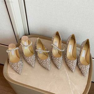 2023 Meilleure vente Livraison gratuite 6,5 cm 8,5 cm Talons hauts en cuir Pointu Perle Diamant Talons hauts Chaussures plates Chaussures de fête de mariage en cuir Taille 35-40