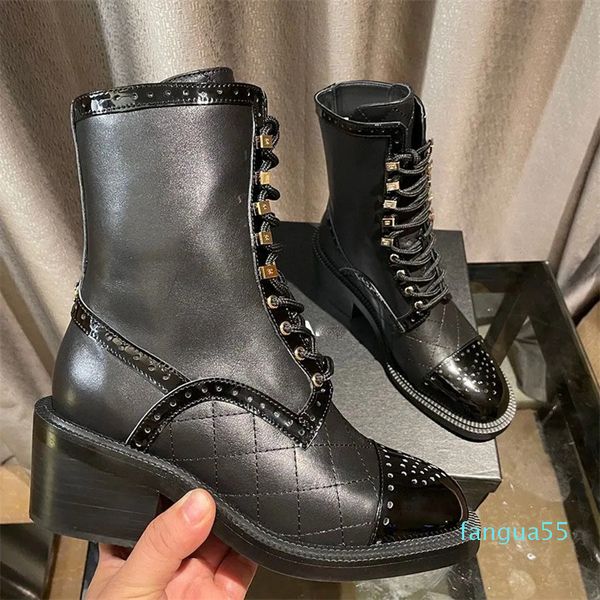 2023- Black Ankle Biker plataforma gruesa pisos botas de combate botines con cordones de tacón bajo cadenas de cuero logo hebilla mujeres diseñadores de lujo zapatos fábrica Calzado