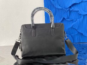 2023 Zwarte klassieke schoudertassen Designer Crossbody Luxe laptop Tas aktetas heren dames portemonnee XB40085