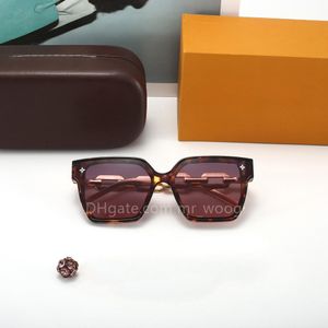2023 cadre noir Nouvelles lunettes de soleil pour femmes protection UV HD série de lentilles à décoloration progressive mode tout super belle couleur 5 choix de couleurs