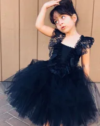 2023 Black Lace Flower Girl -jurken Ball Jurk TULLE Spaghetti knie lengte Vintage klein meisje peateant jurken zj416
