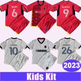2023 BLOM KLAUSS Kit para niños Camisetas de fútbol LOWEN PARKER Hogar Rojo Visitante Blanco Traje para niños Camisetas de fútbol Uniformes