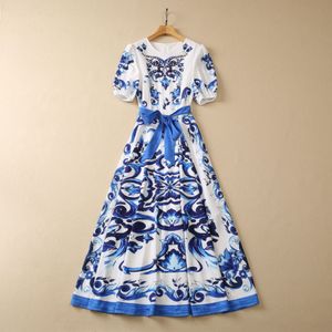 2023 Blauw-wit Porselein Print Jurk Met Gordel Korte Mouw Ronde Hals Strass Lange Maxi Casual Jurken S3W030427