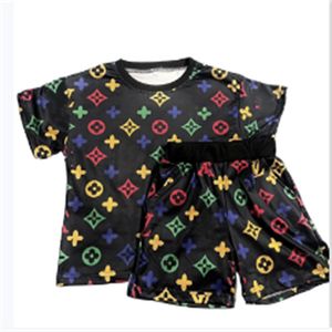 Conjunto informal de moda para niños, camiseta y pantalones cortos de algodón de verano, conjunto con estampado del alfabeto, tamaño 90cm-160cm B17, 2023