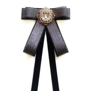 2023 Broche Koreaanse stof camellia broche Doek strikje mode-sieraden shirt jurk kraag pin voor vrouwen accessoires