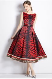 2023 Casual jurken Designer Runway mode herfst MIDI -jurk vintage dames o nek rode luipaard afdrukken mouwloos vest dames feest lange vestidos