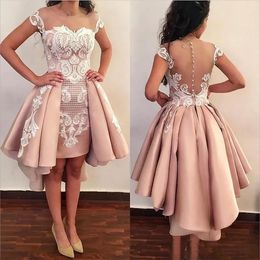 2023 Champagne Pink Scoop Homecoming Dress Vestido de cóctel Apliques de encaje High Low Prom Vestidos De Fiesta Formal Vestidos para ocasiones especiales Tallas grandes