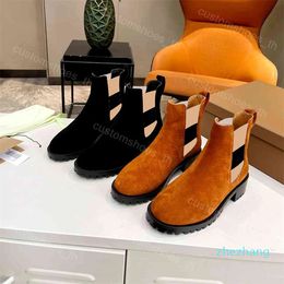 2023-check schoenen Designer Boots Classic Stripe Snow Cowhide Patent Leer schoenen Slip op enkellaarzen Winter Warm Bootie Luxe Outdoor