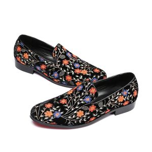 2023 Style chinois broderie mocassins chaussures loisirs sans lacet bout rond chaussures plates Social en cuir véritable hommes chaussures décontractées