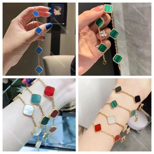 2024 classic design four leaf clover luxurys designer necklaces bracelet flower jewelry gold silver rose gold mother of pearl necklace link chain womens with box