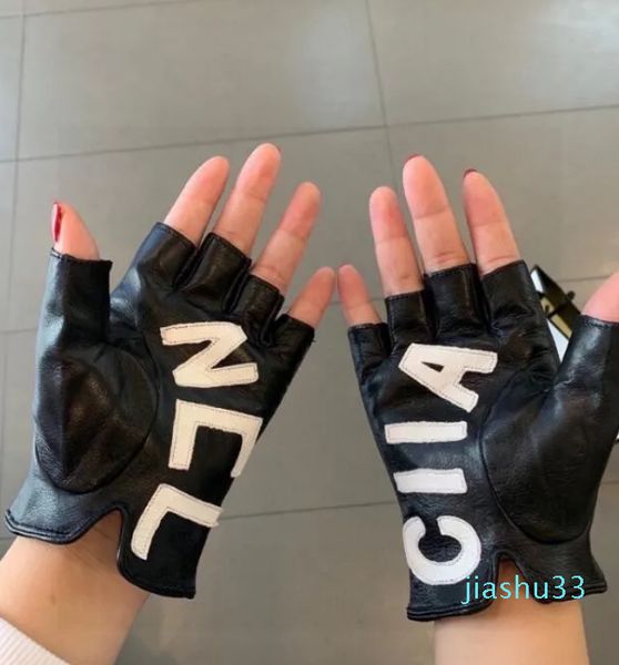 2023 Lettre classique Gants de créateurs Femmes Gants en cuir Hiver Chaud Mitaines en peau de mouton Écran tactile Gants en peau de mouton noir Taille