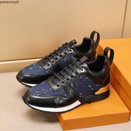 2023 Classic Vintage Men Trainers Designer schoenen rennen weg Sneaker Luxurys Chaussures Trainers Rock Runner Casual Shoe 38-45 MKJNKJ0564852