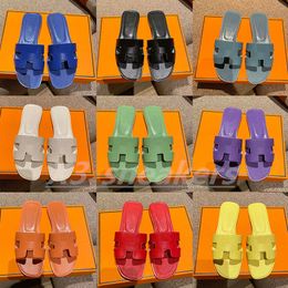 2023 Femmes confortables Brand Sandals Designer Slippers Flip Flip Flops Crocodile Skin Slide Ladies Beach Sandal Summer With Box 34-43 x27