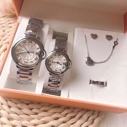 2023 Couple Watch Titanium Steel Five Piece Set (inclusief: Classic Couple Watch Pair Ketting, Oorbellen, Ringen) met Doos Hoge versie sieraden, bij voorkeur om cadeau te doen