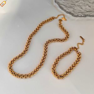 2023 Dazan nouveau 18k plaqué or sans ternissement en acier inoxydable Vintage maïs torsion collier indien luxe ensemble de bijoux pour les femmes
