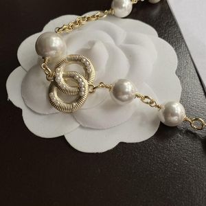 2023 Colliers de perles de créateurs Mode Bijoux de luxe Collier avec nœud Bijoux de mode Cadeau de fête 313V