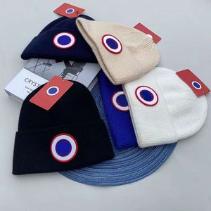 2023 Designer Beanie Skull Caps Chapeaux tricotés Ins Populaire Canada Chapeau d'hiver Classique Lettre Goose Imprimer Tricot Voyage en plein air Sports Mode unisexe S-25