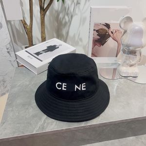 2023 Designer bucket hathats pour femmes Wide Brim Hats Beach Casual Active Fashion Street cap Summer Sun Protection Letter His-and-Hers caps 25500
