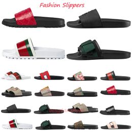 2023 Designer Flat Slippers Beach Sandalen Sandalen Men Vrouwen Slipper indoor Sandaal Buitenschoenen Rubber Summer Glaasjes Platform Casual doucheflipflops