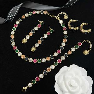 2023 concepteur Gujia/Gjia nouveau Double G lettre couleur bonbon diamant collier Bracelet tête de tigre gland boucles d'oreilles femme