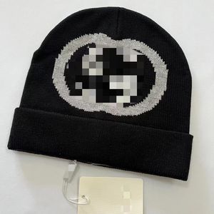 2023 Fashion Men Ladies Letter Designer Hat Plaid Skull Hat Winter Beanie B2