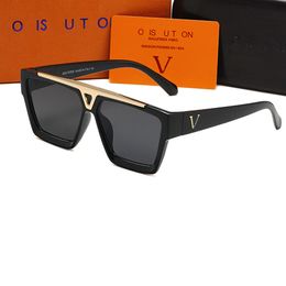 2023 Designer Luxury Louiseities Viutonities Gafas de sol para mujeres y hombres EVIDENCE Style Anti-Ultraviolet Retro Plate Square Full Frame Eyeglasses con caja 1502