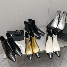 2023 Designer Luxury Socket Bottines pointues Femmes 100% Cuir Fête en plein air Respirant Couleur pure Mode Boot Ladys Sexy Talons épais Chaussures de confort Tailles 35- 40