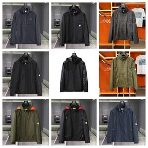 2023 Diseñador Men Jacket Mujeres Cabalaje de gabardina Capitan Capité Spring and Winter Chaqueta térmica Tendencia de moda Coata de alta calidad a prueba de viento e impermeable M-XXXL