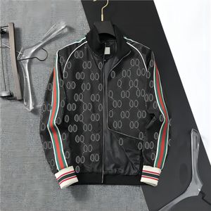 2023 Designer Mens Jacket Printemps et Automne Windrunner Tee Mode Sports à capuche Coupe-vent Casual Zipper Vestes Vêtements Nouveau M-5XL